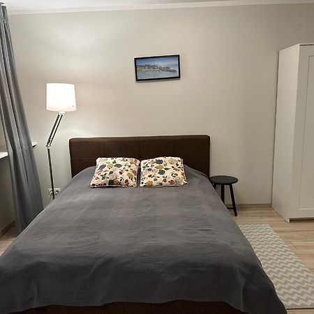 Vienibas Studio Jurmala Luaran gambar